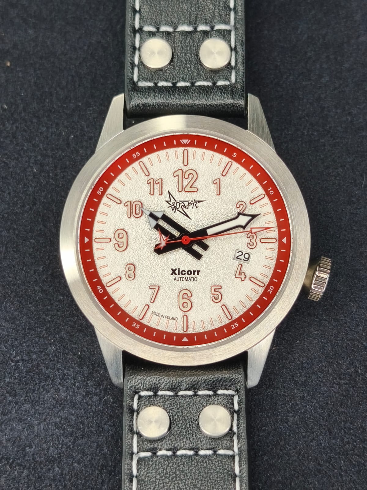 spark-white-red-whr.html